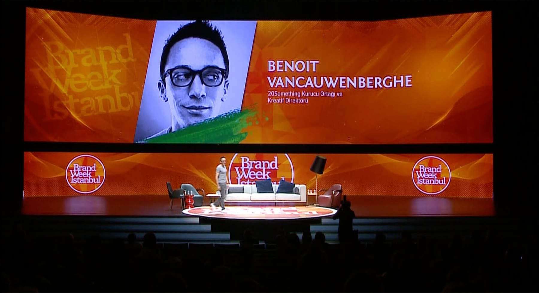 Keynotes and workshops, Benoît challenges audiences to move beyond observation and into action